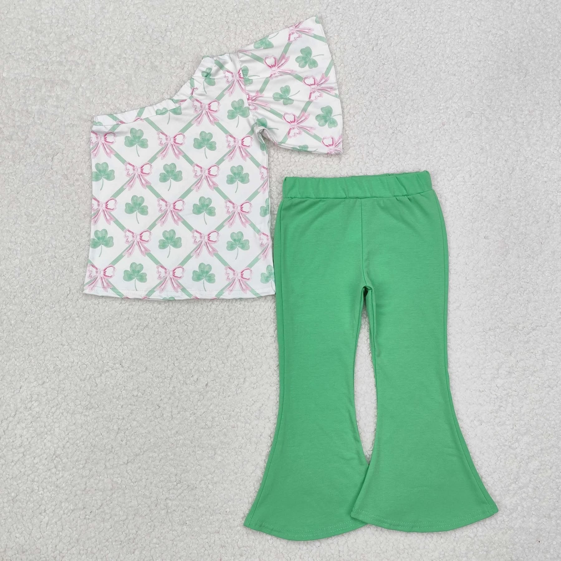 Pink and green clover Pants outfit