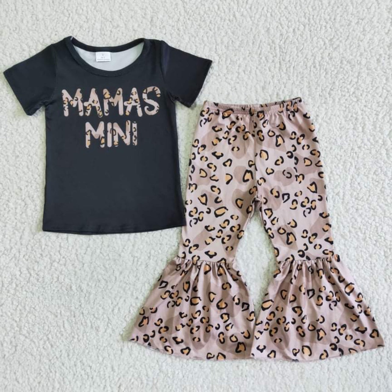 Mama mini Pants outfit