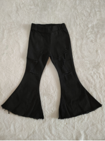 Black distressed flare legJeans!- pants Only